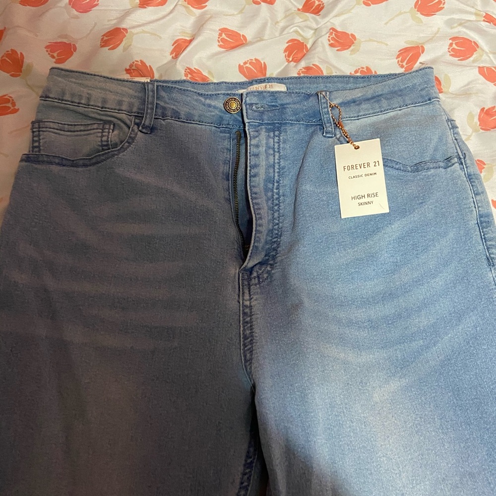 Jeans - Picture 3 of 4